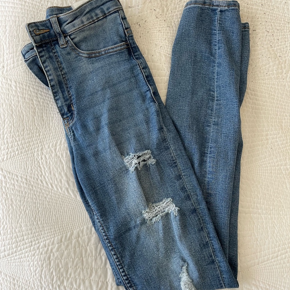 H&M ripped skinny jeans